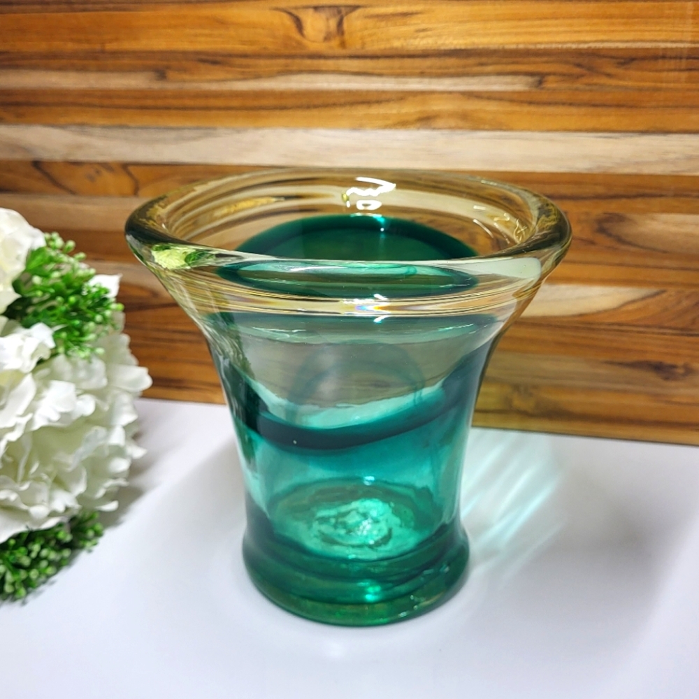 Signed Art Glass Vase - Hand Blown Glass - Arte Vagas